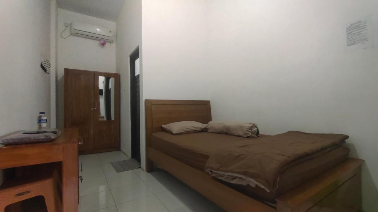 Oyo 90157 Griya Andon Syariah Hotel Cirebon Ngoại thất bức ảnh